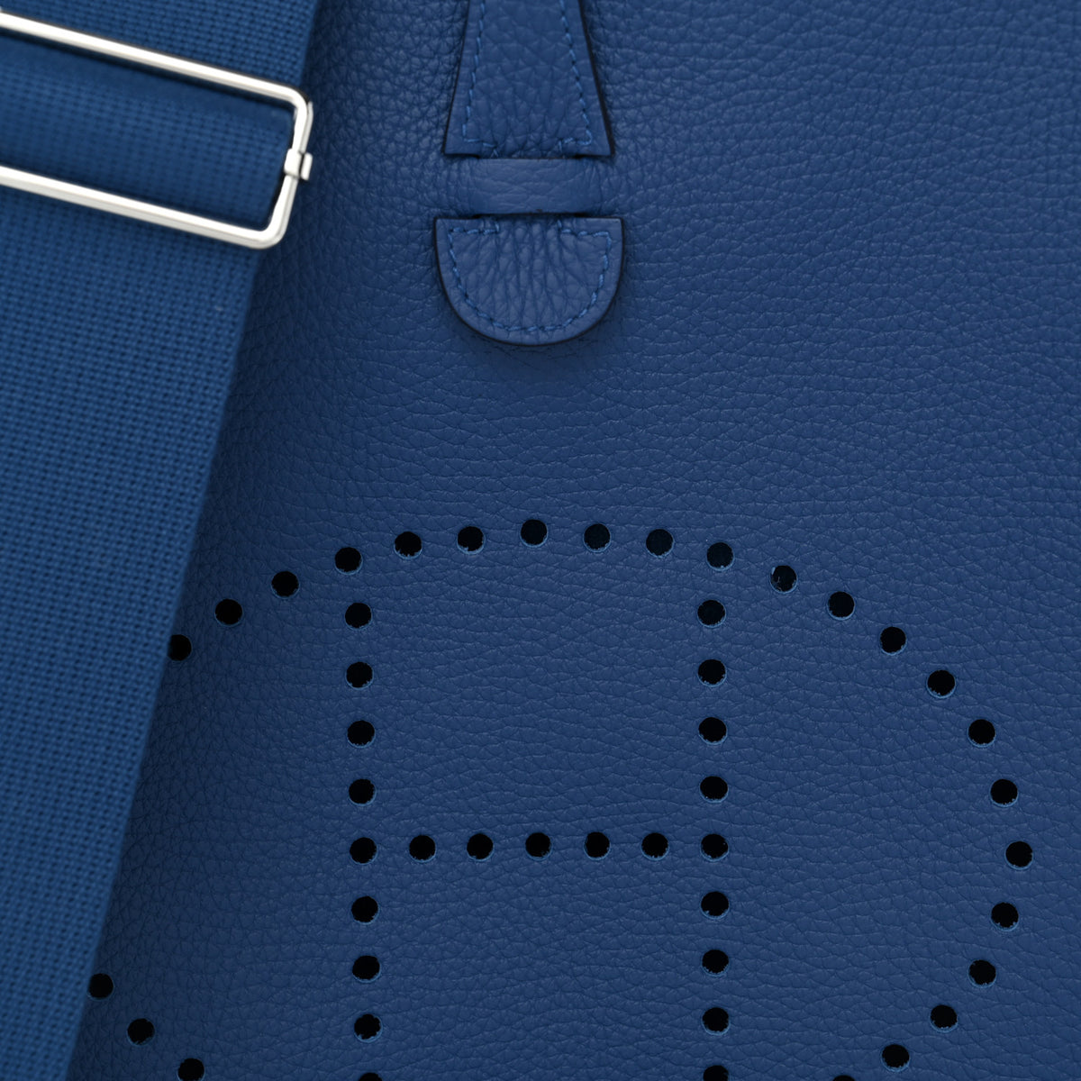 Hermes Taurillon Clemence EVELYNE III Bleu Tie 9 of 12