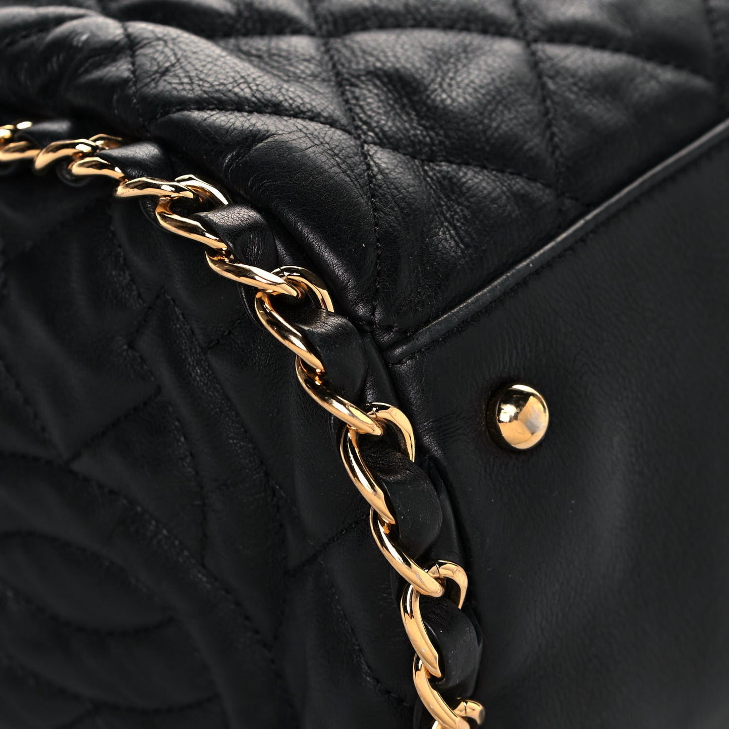 Calfskin Quilted Large Chain Me Hobo Black