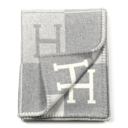 Hermes Wool Cashmere Avalon III Blanket Ecru Gris Clair 2 of 3