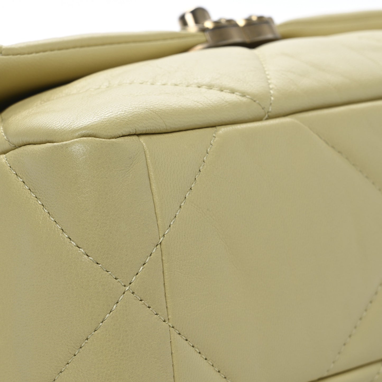 Lambskin Quilted Medium Chanel 19 Flap Yellow