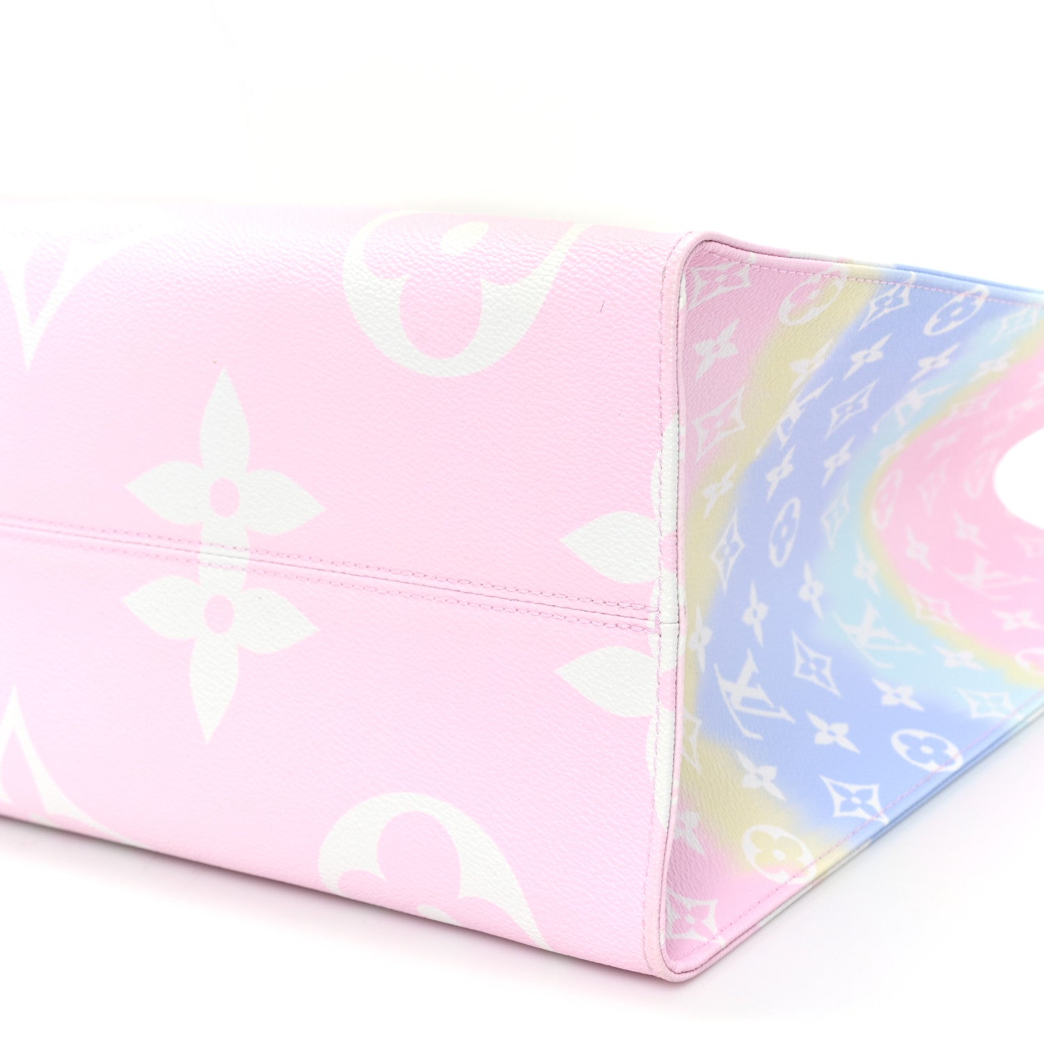 Louis Vuitton Monogram Escale Onthego GM Pastel 9 of 10