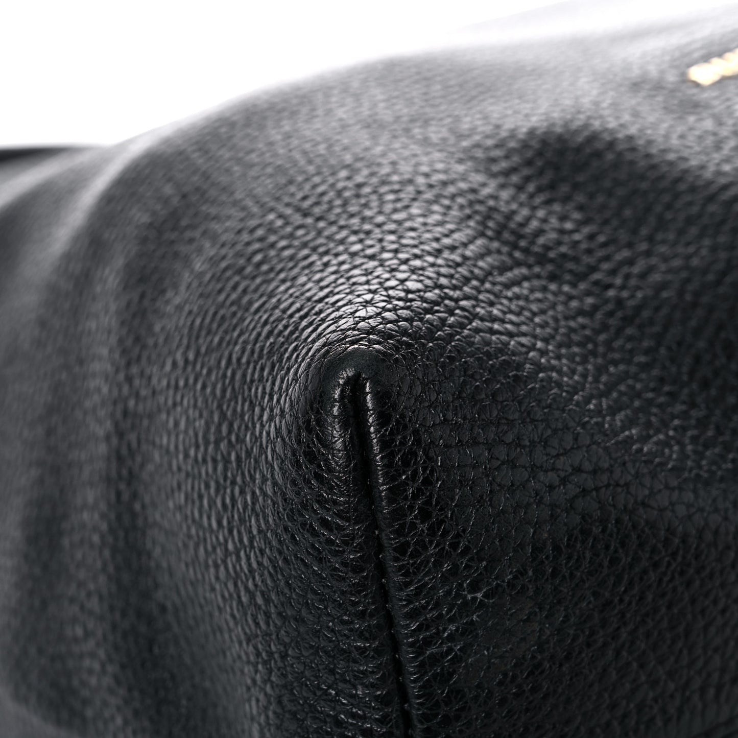 London Grainy Calfskin Medium Cale Hobo Black
