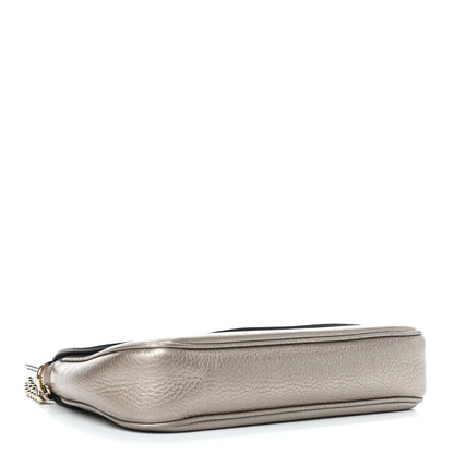 Gucci Metallic Pebbled Calfskin Medium Soho Flap Crossbody Golden Beige 4 of 11