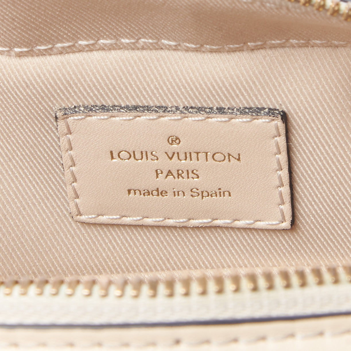 Louis Vuitton Monogram Saintonge Creme 6 of 8