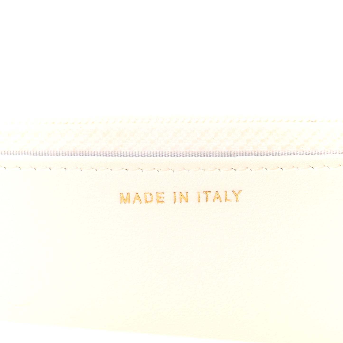 Caviar Quilted Boy Wallet On Chain WOC White