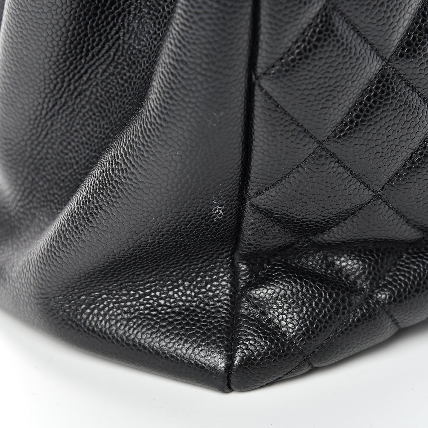 Caviar Quilted XL Grand Shopping Tote GST Black
