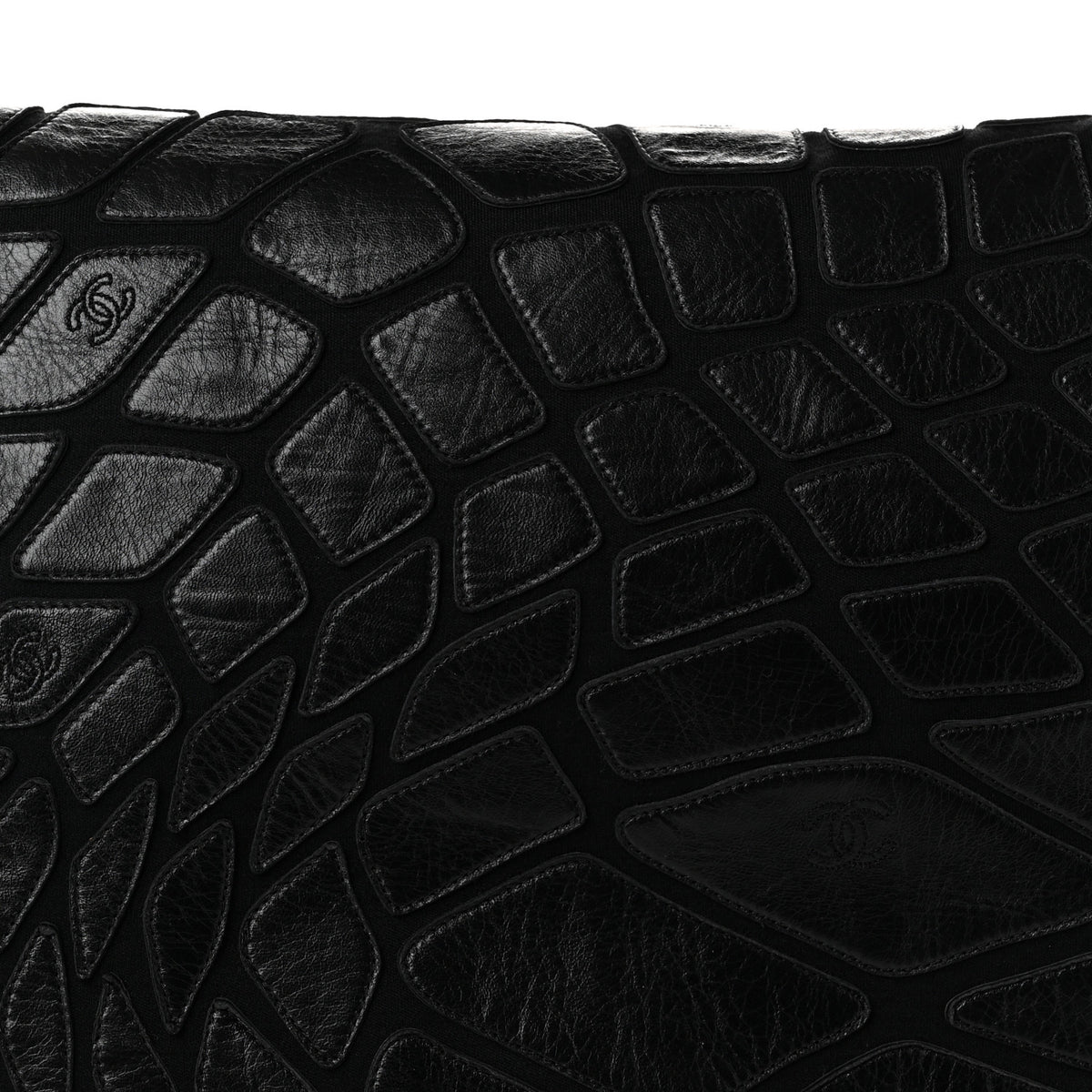 Lambskin Jersey Large Scales Flap Black