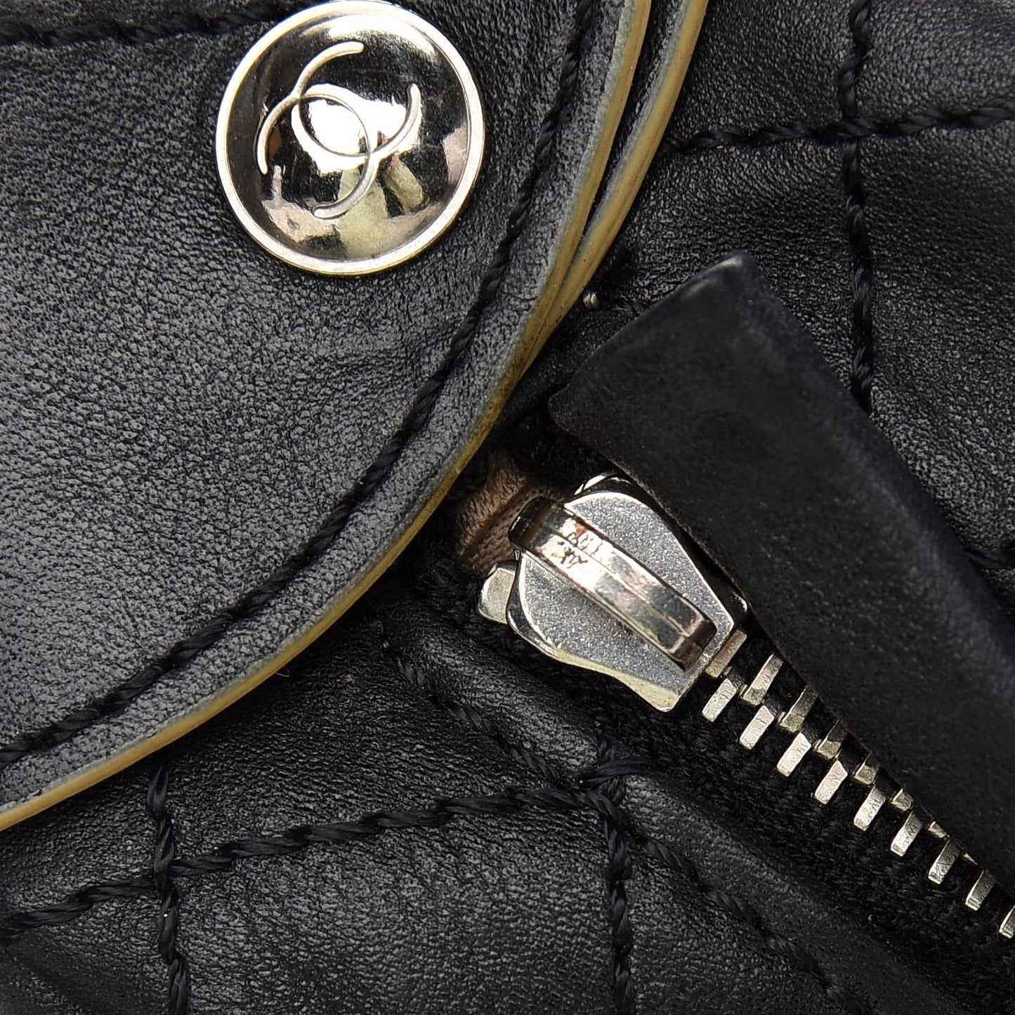 Lambskin Edgy XL Tote Black
