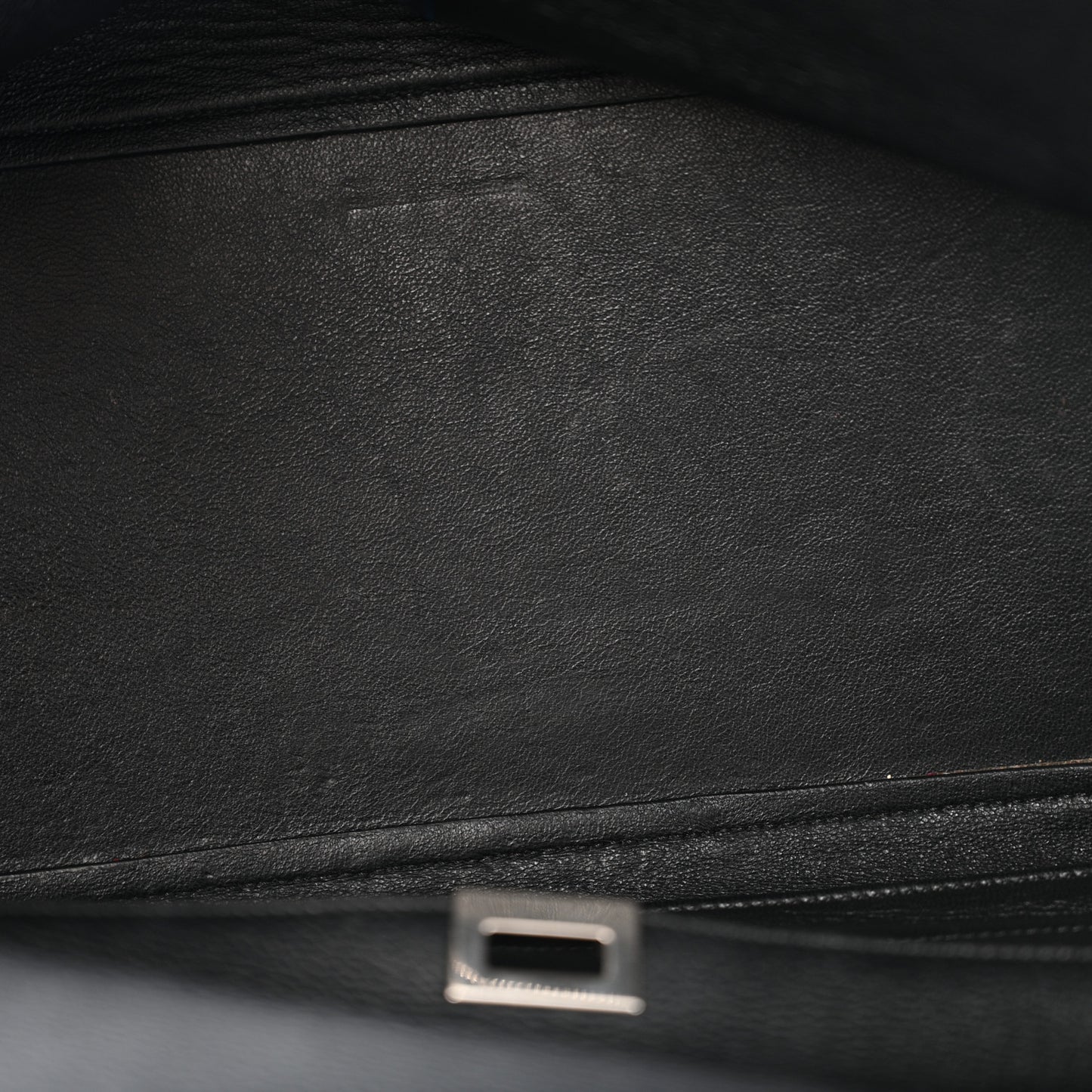 Drummed Calfskin Suede Medium Trapeze Black