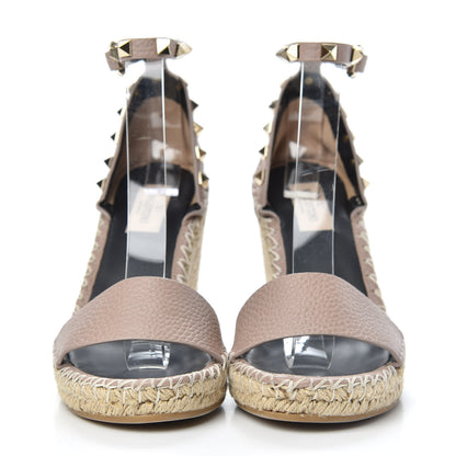 Valentino Garavani Grained Calfskin Rockstud Ankle Strap Espadrille 15/105mm Wedge Sandals 37 Poudre Natural 2 of 8