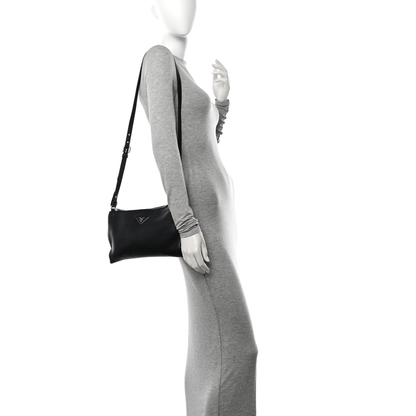 Vitello Daino Soft Zippered Shoulder Bag Black