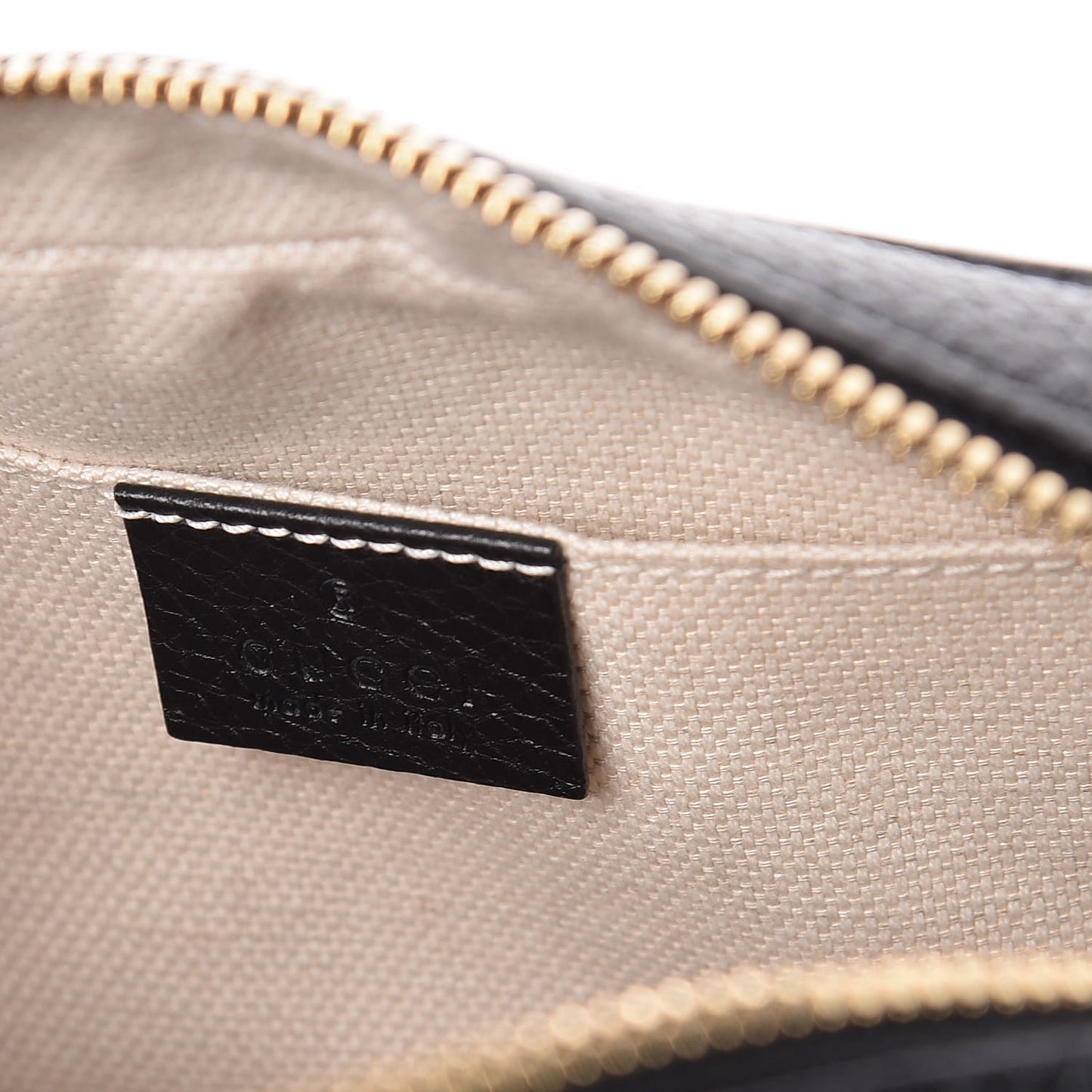 Pebbled Calfskin Small Soho Disco Bag Black
