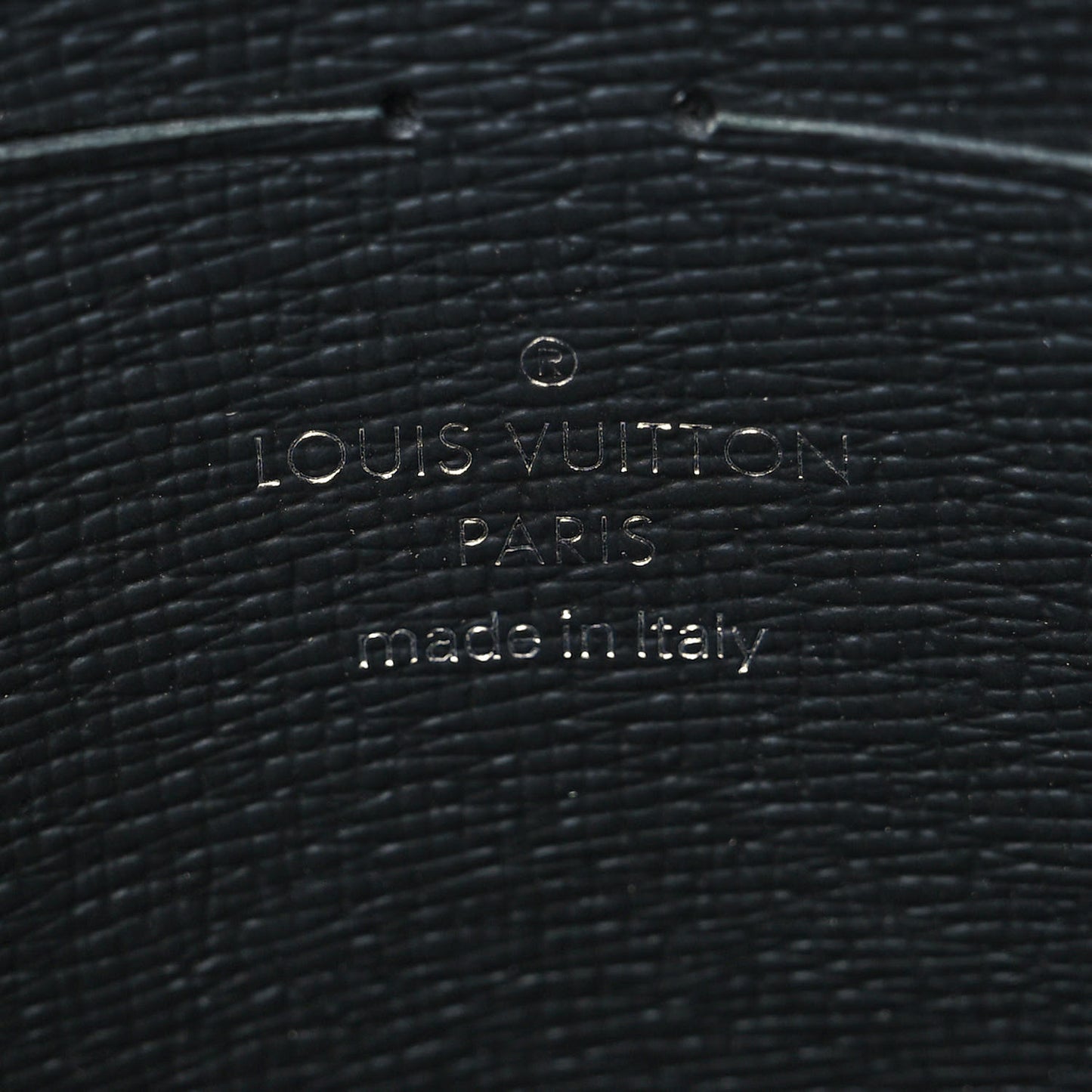 Monogram Eclipse Reverse Pochette Voyage MM