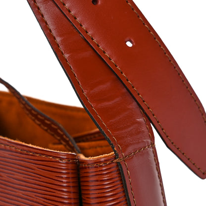 Louis Vuitton Epi Sac D'Epaule GM Kenyan Fawn 13 of 13
