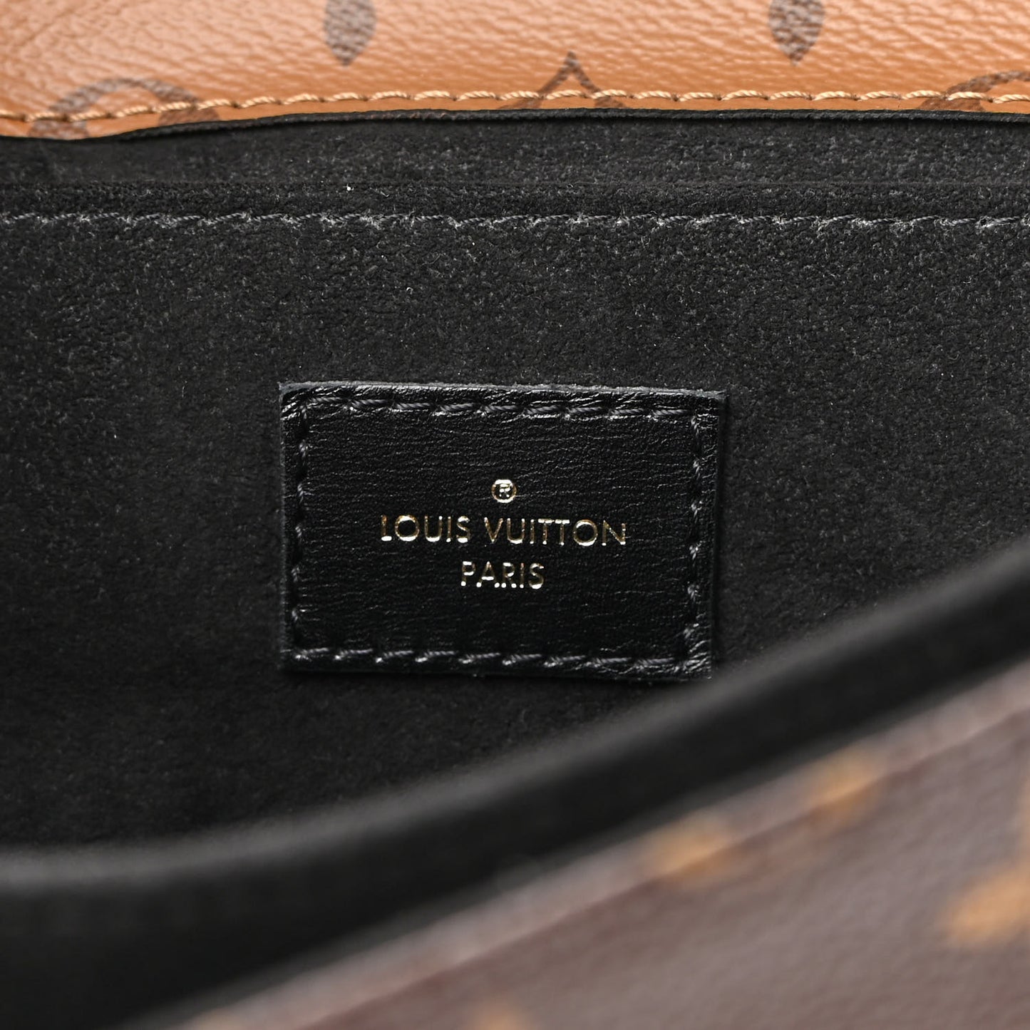Reverse Monogram Pochette Metis