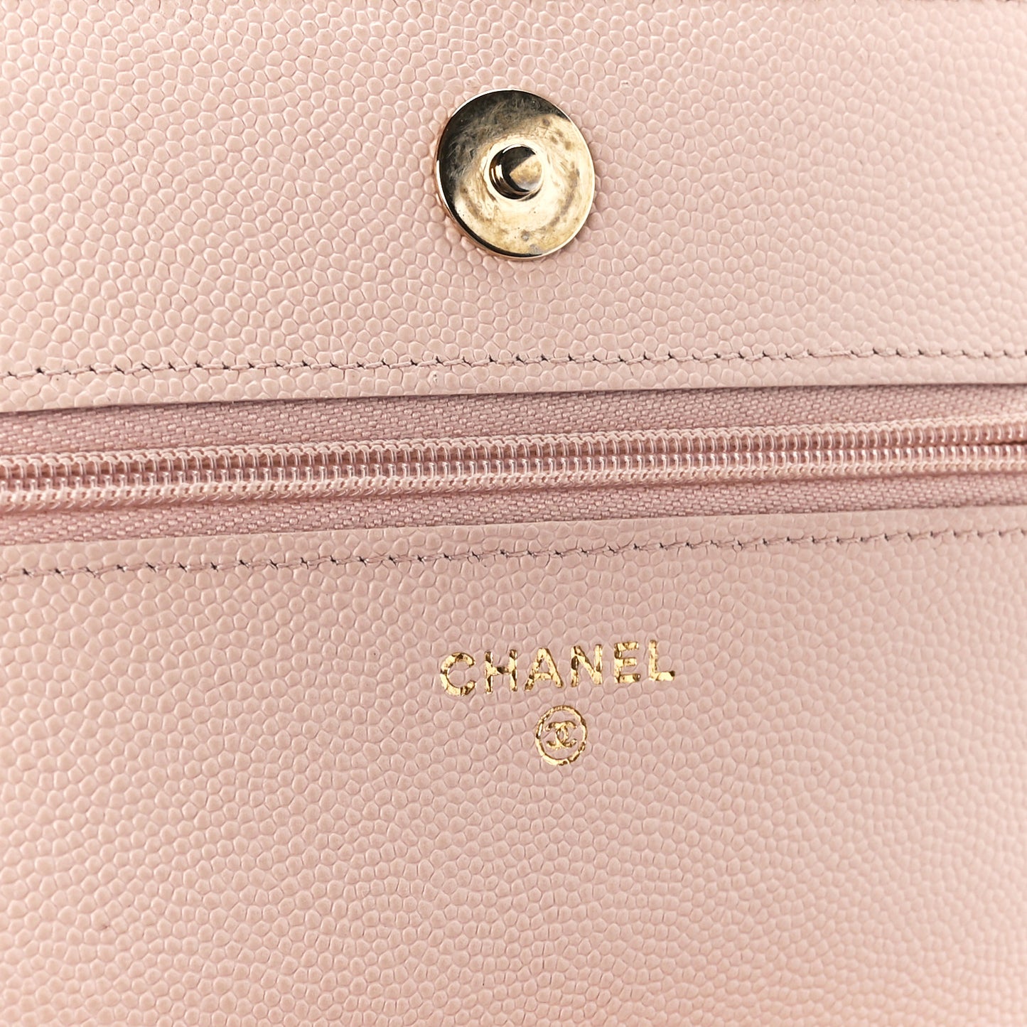 Caviar Quilted Wallet on Chain WOC Light Beige