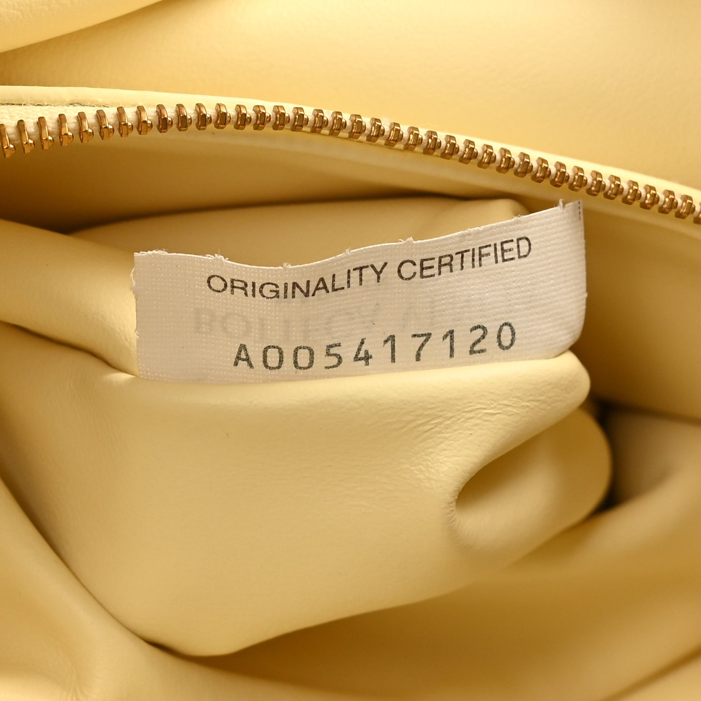 Calfskin Intrecciato Large Hop Camomile