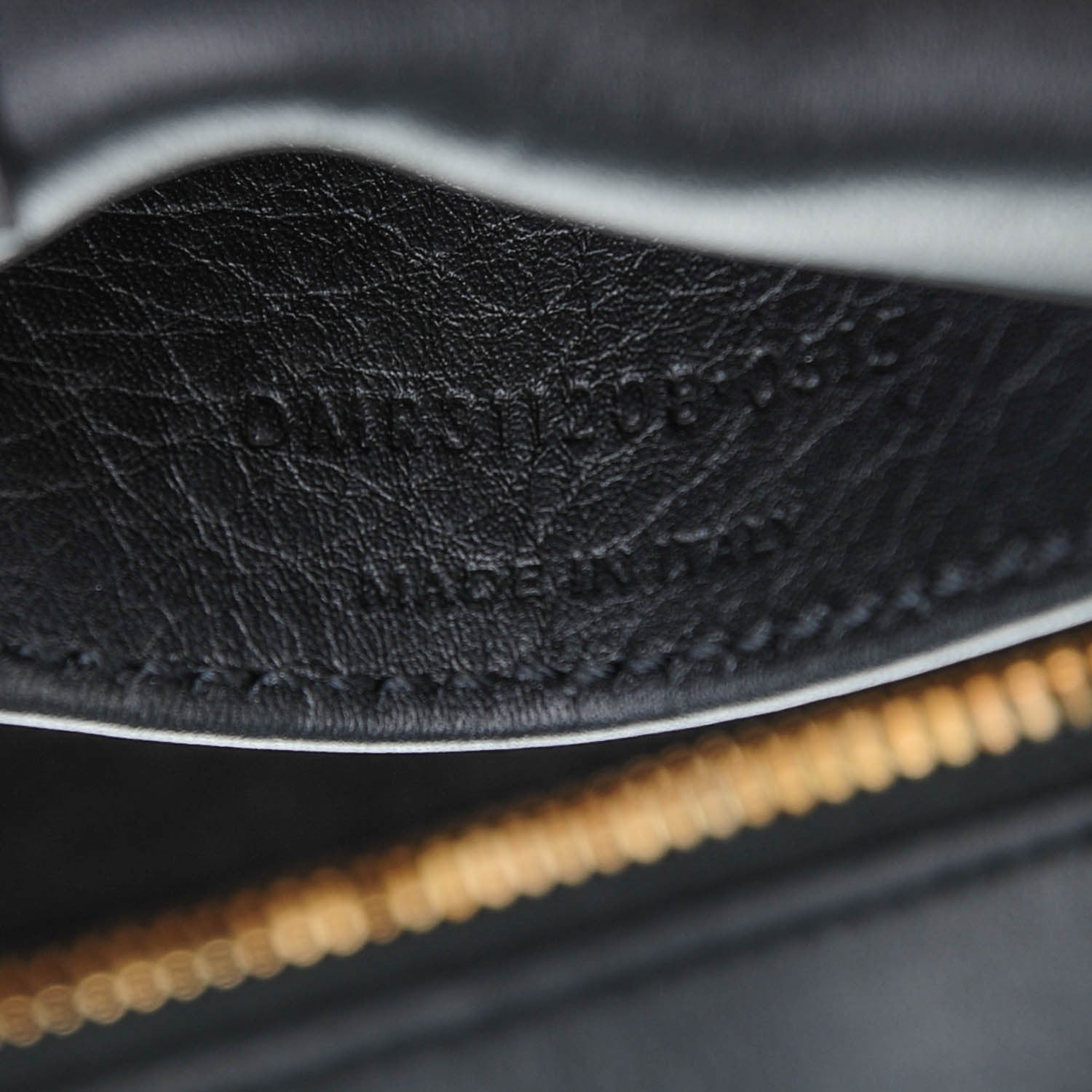 Saint Laurent Calfskin Medium Classic Y Cabas Black 7 of 7