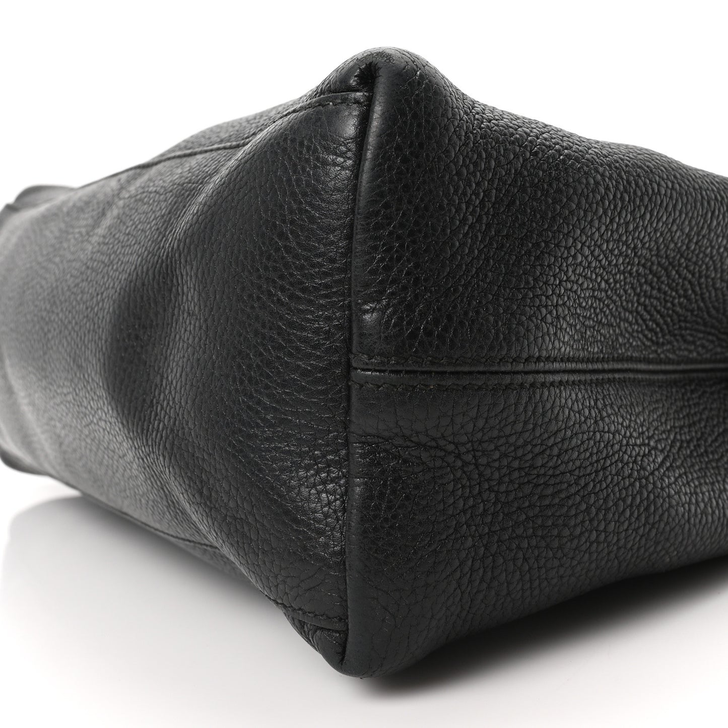 Pebbled Calfskin Medium Soho Chain Shoulder Bag Black