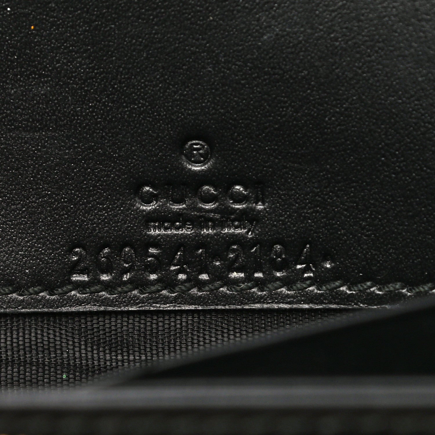Gucci Guccissima Signature Dice Chain Wallet Black 7 of 8