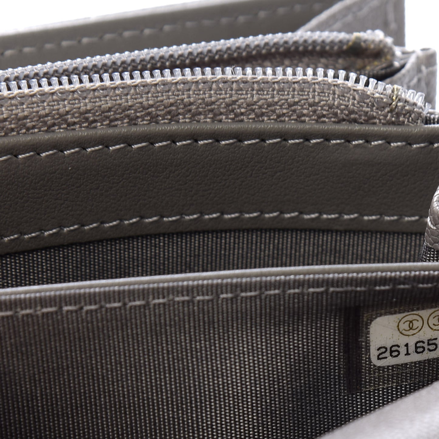 Caviar Quilted Medium Boy Flap Wallet Grey