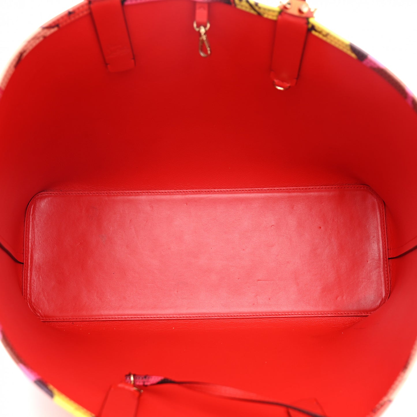 Calfskin Metro Graf Spikes East West Cabata Tote Red Multicolor