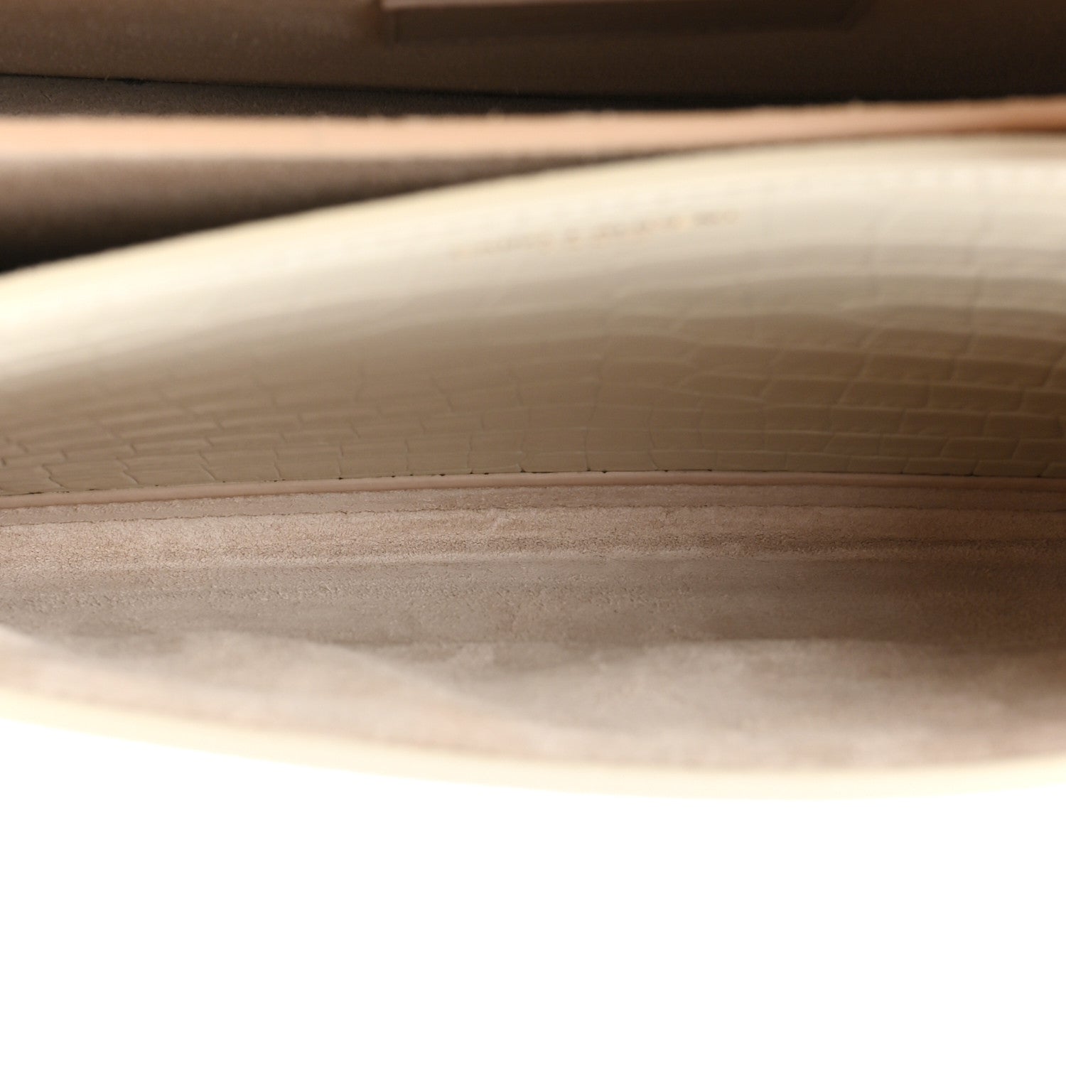 Saint Laurent Calfskin Crocodile Embossed Medium Monogram Sunset Blanc Vintage 5 of 13