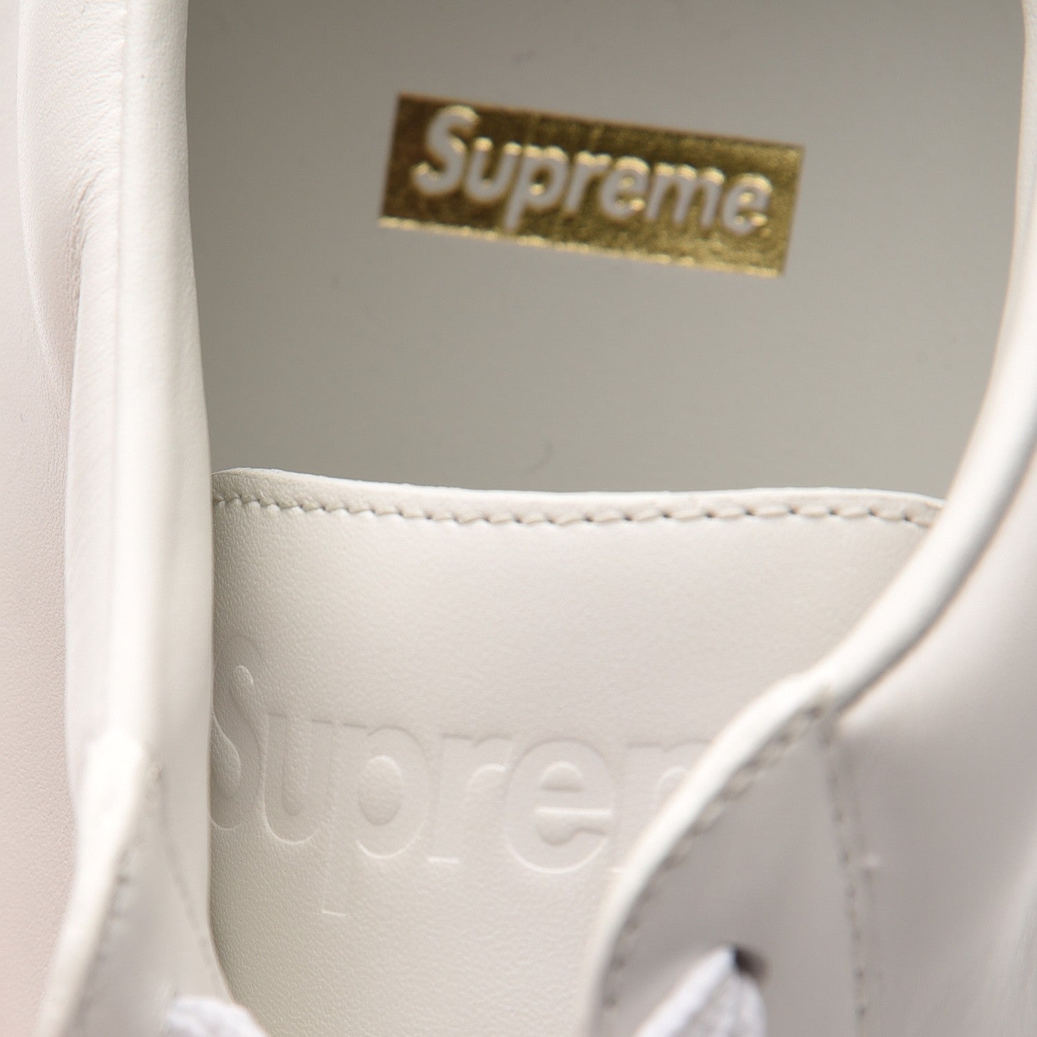Louis Vuitton X SUPREME Calfskin Monogram Sneakers 9 White Red 6 of 12