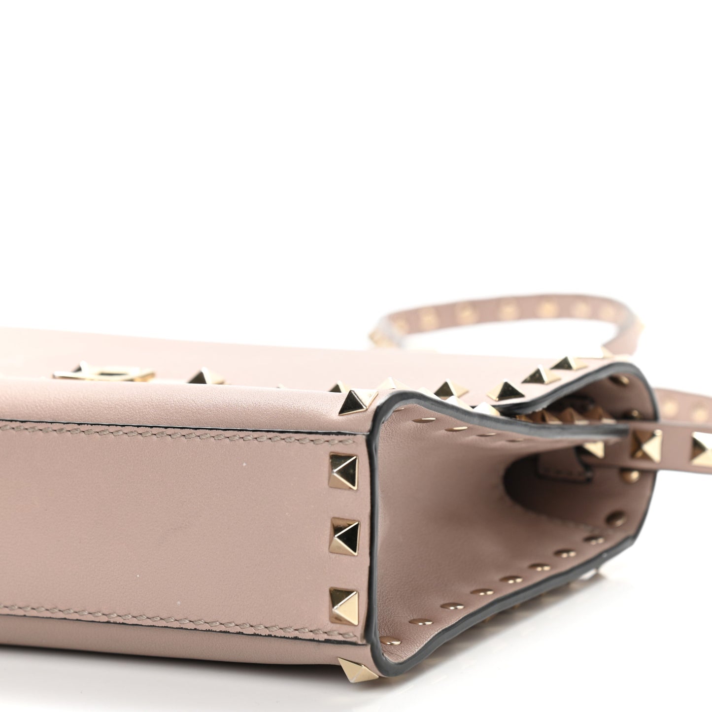 Vitello Medium Rockstud Flip Lock Crossbody Bag Poudre
