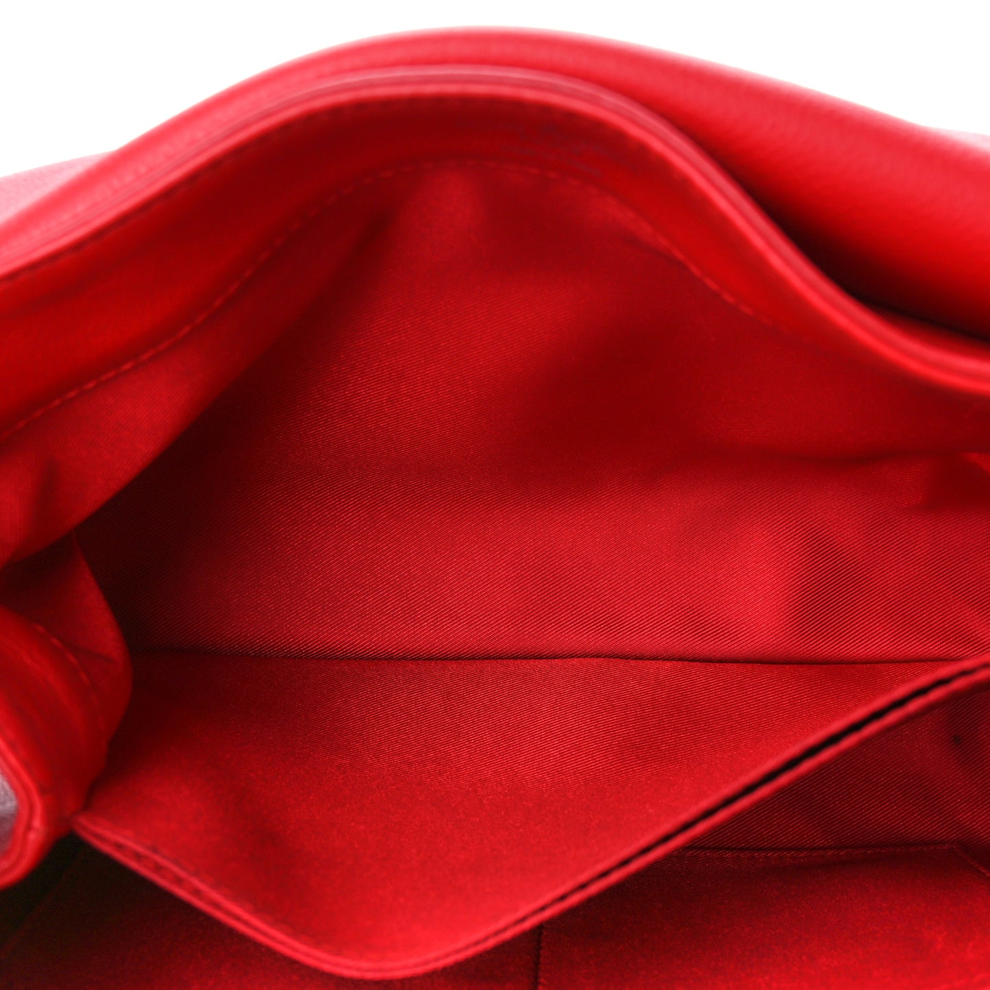 Soft Calfskin Lockme II Top Handle Rubis