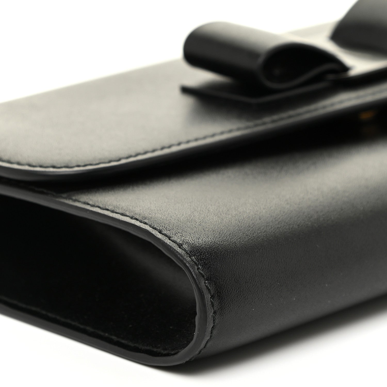 Salvatore Ferragamo Calfskin Vara Rainbow Wallet On Chain Black 8 of 12