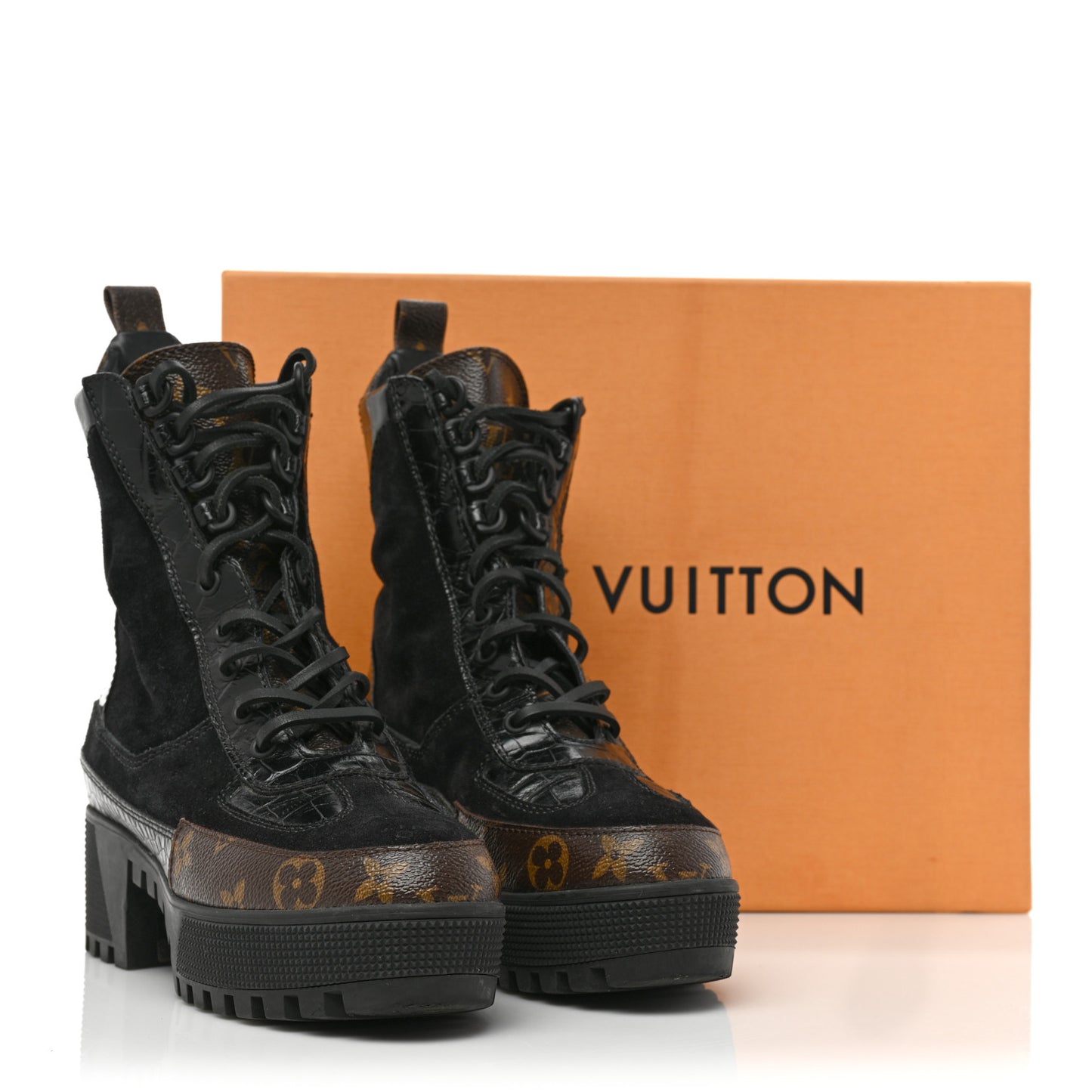 Suede Calfskin Crocodile Embossed Patent Monogram Laureate Platform Desert Boots 37 Black