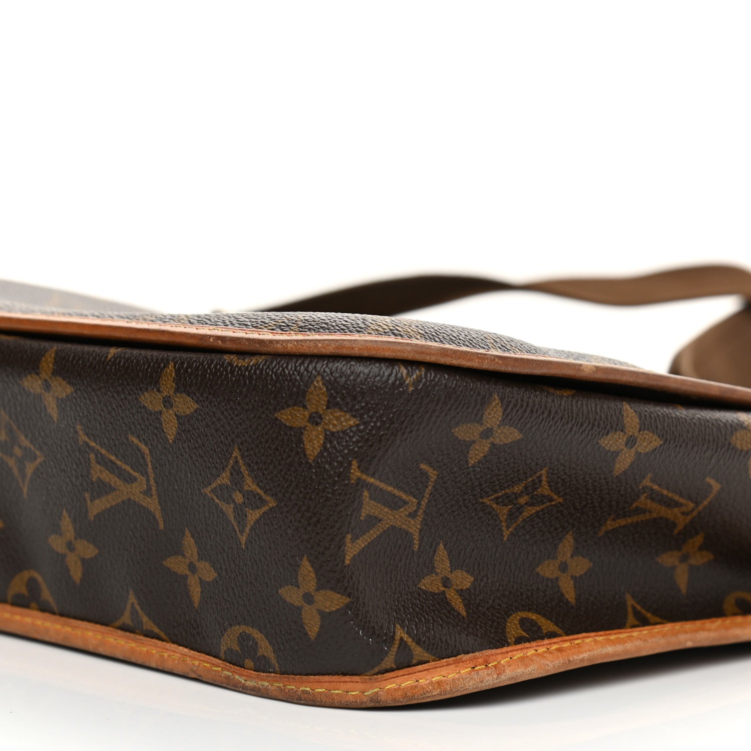 Louis Vuitton Monogram Bosphore PM Messenger 8 of 15