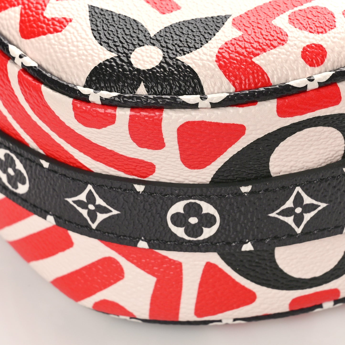 Monogram Giant Crafty Boite Chapeau Souple PM Creme Rouge Black