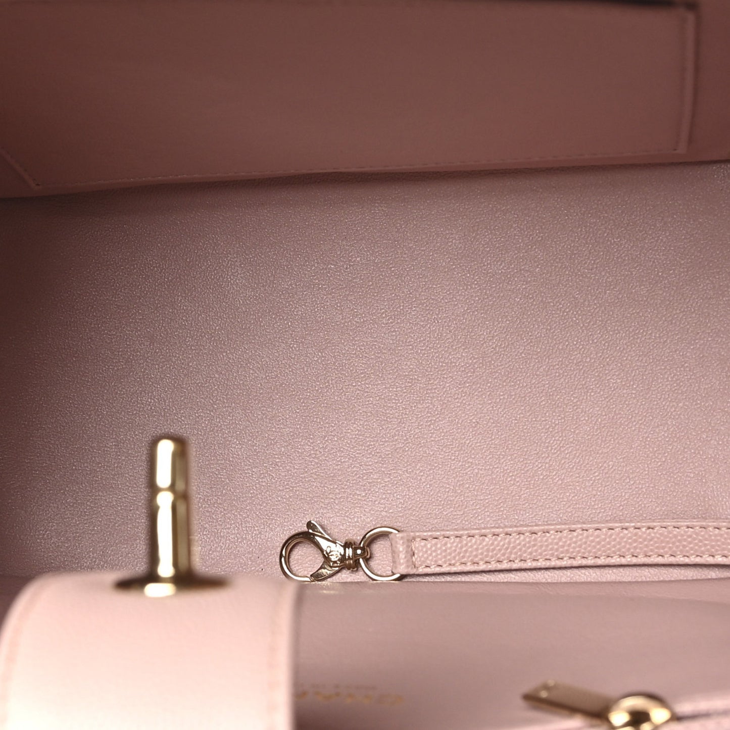 Caviar Quilted Small Business Affinity Shopping Bag Light Pink