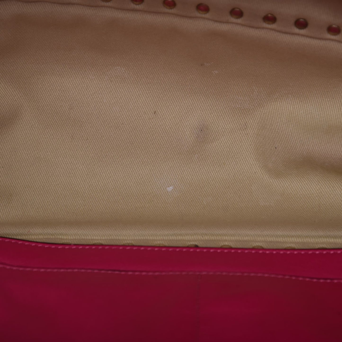 Vitello Medium Rockstud Tote Pop Fuxia