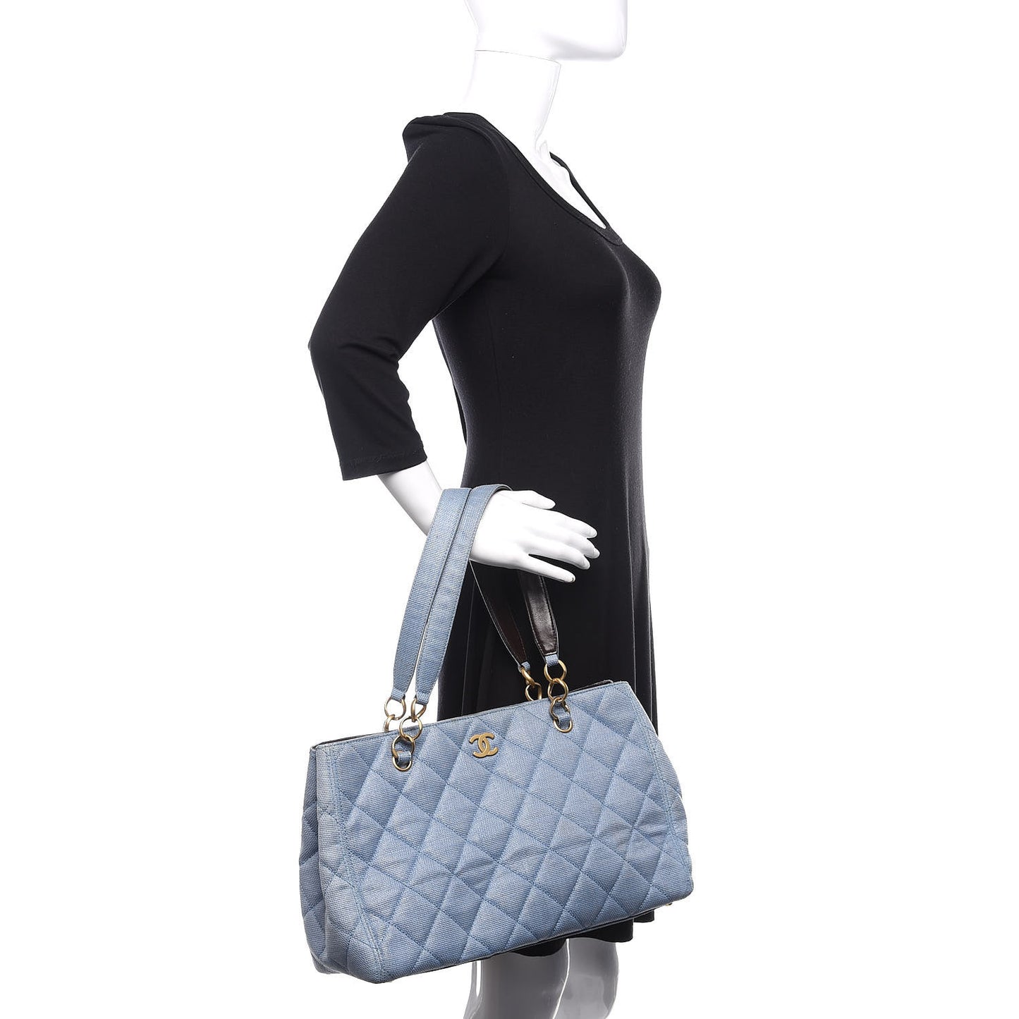 Woven Straw Quilted Shopping Tote Blue