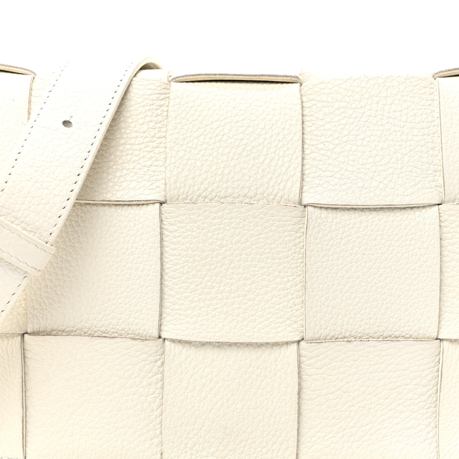 Bottega Veneta Grained Calfskin Maxi Intrecciato Cassette Crossbody Bag White 7 of 9