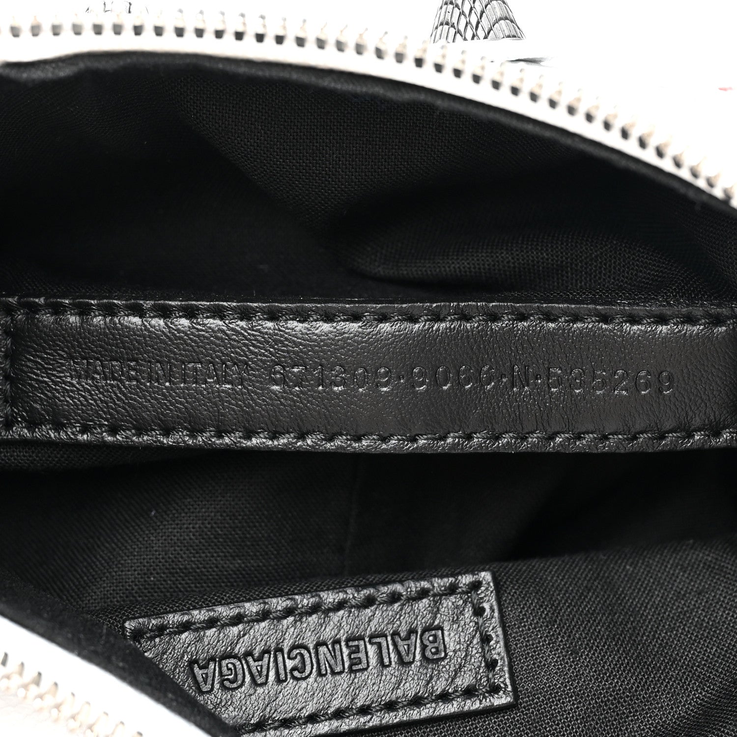 Balenciaga Agneau Arena Lunar New Year Graffiti Logo Le Cagole Shoulder Bag XS Optic White 6 of 9