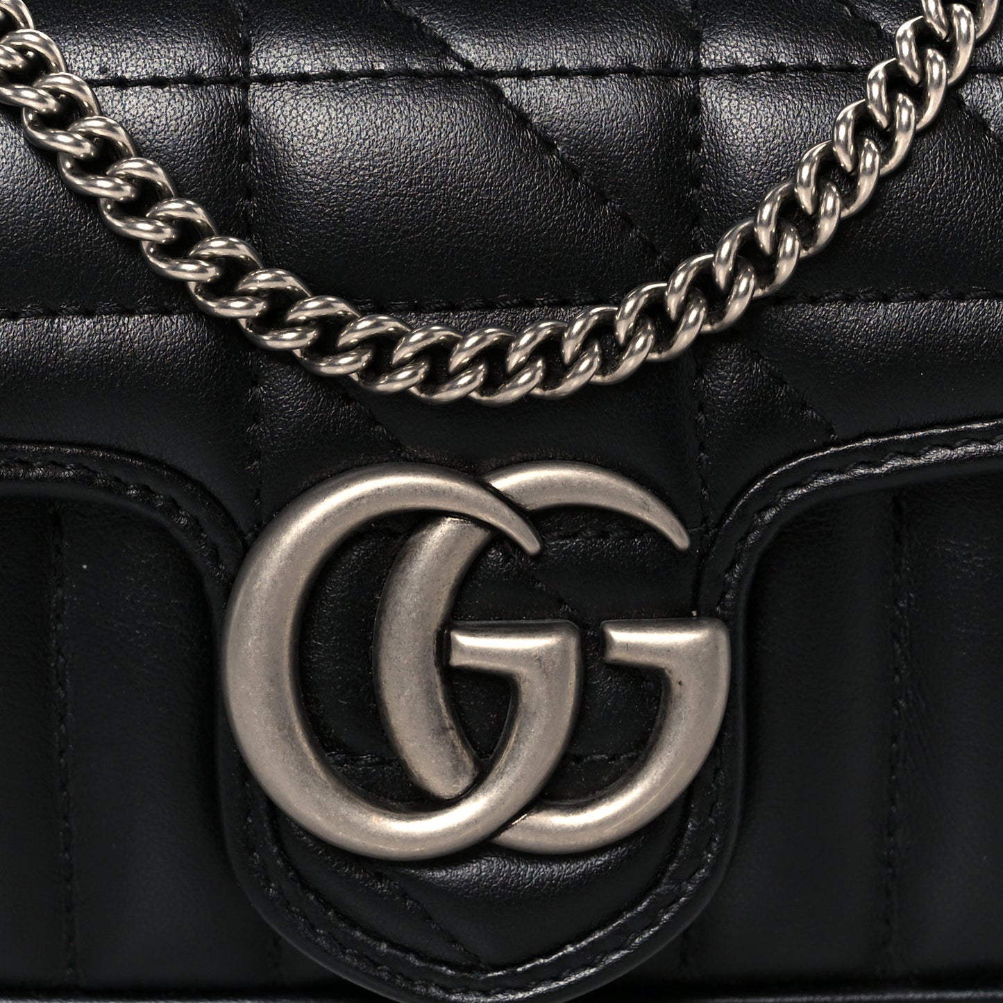 Calfskin Matelasse Aria Super Mini GG Marmont Shoulder Bag Black