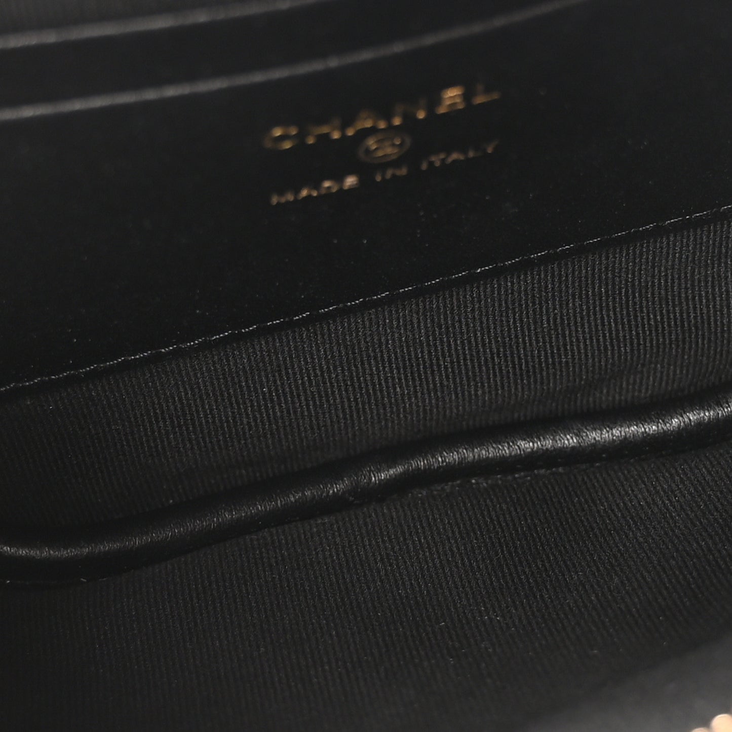 Caviar Quilted Sweetheart Belt Bag Black