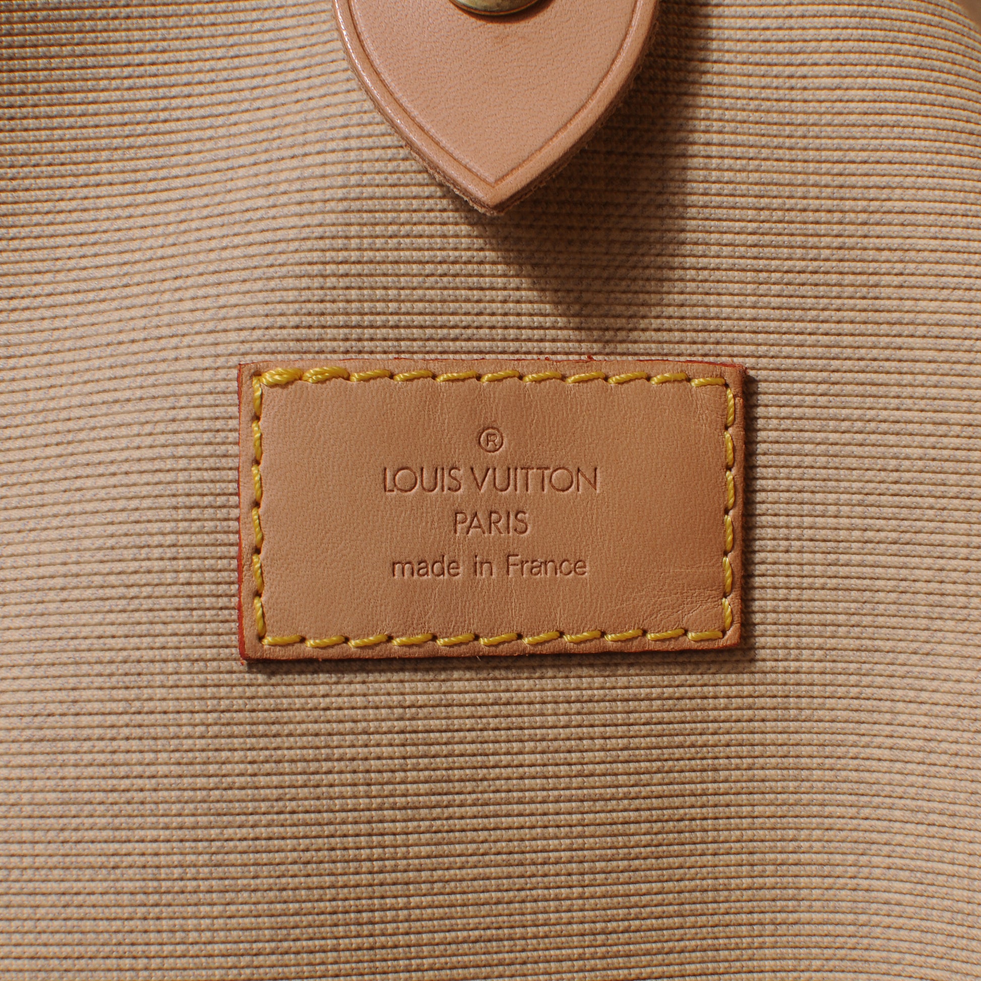 Louis Vuitton Monogram Sirius 70 9 of 10