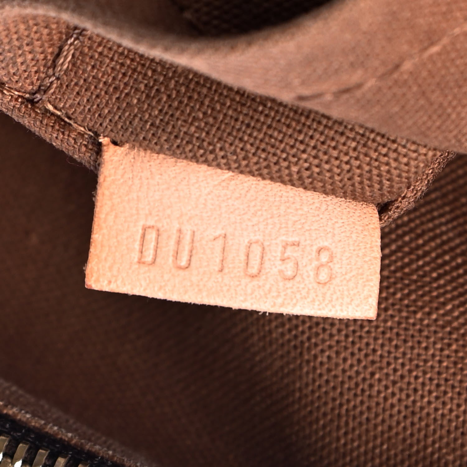 Louis Vuitton Monogram Cabas Beaubourg 8 of 10