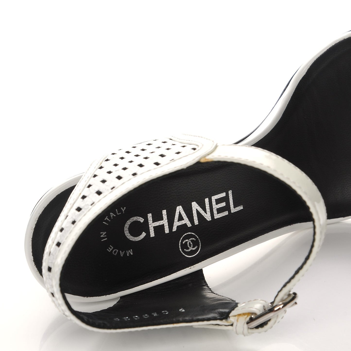 Perforated Crackled Patent Calfskin Sandals Heels 36 Black White