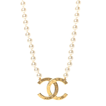 Chanel Pearl CC Paris Button Short Necklace Gold 1 of 3