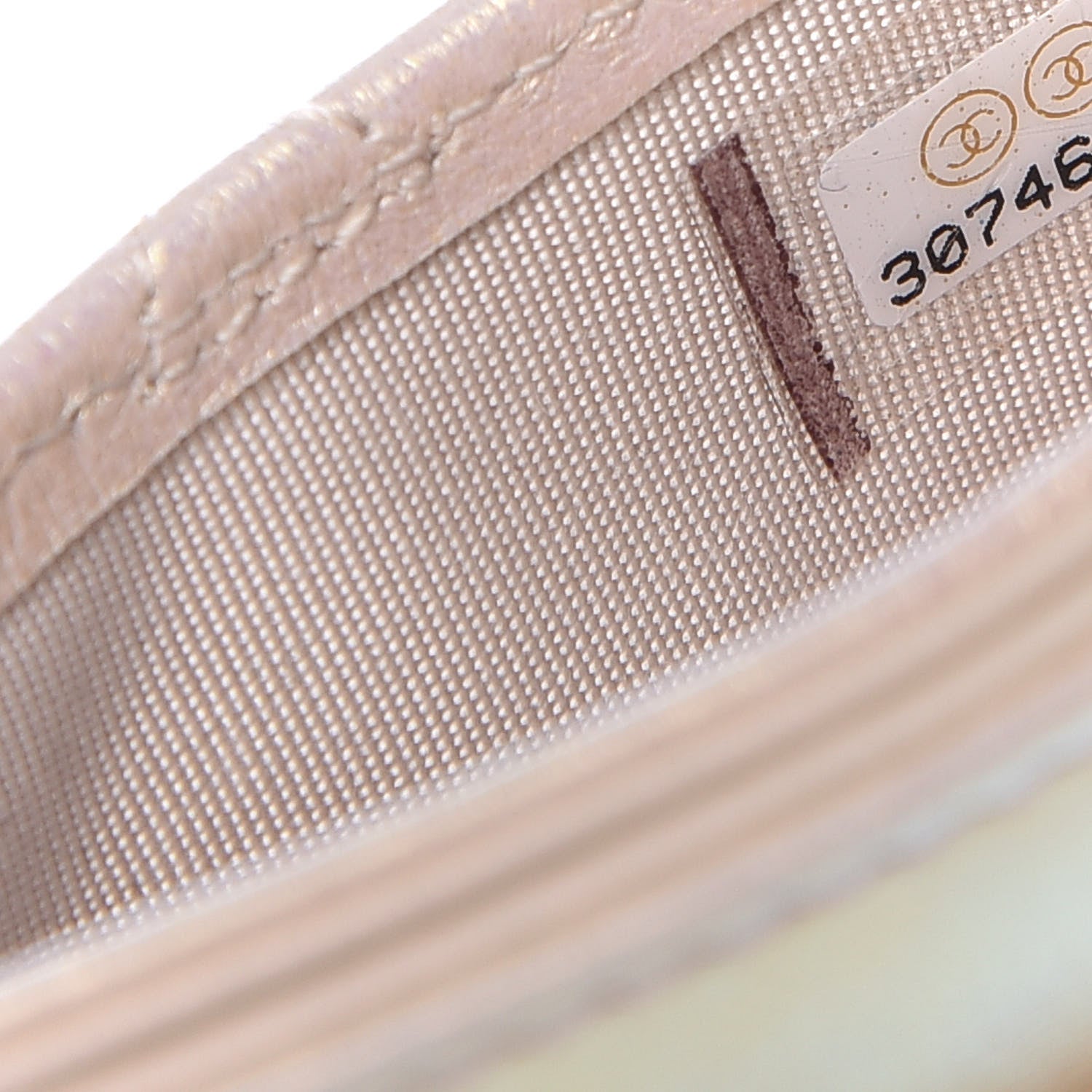 Chanel Iridescent Lambskin Quilted Card Holder Ivory 8 of 9