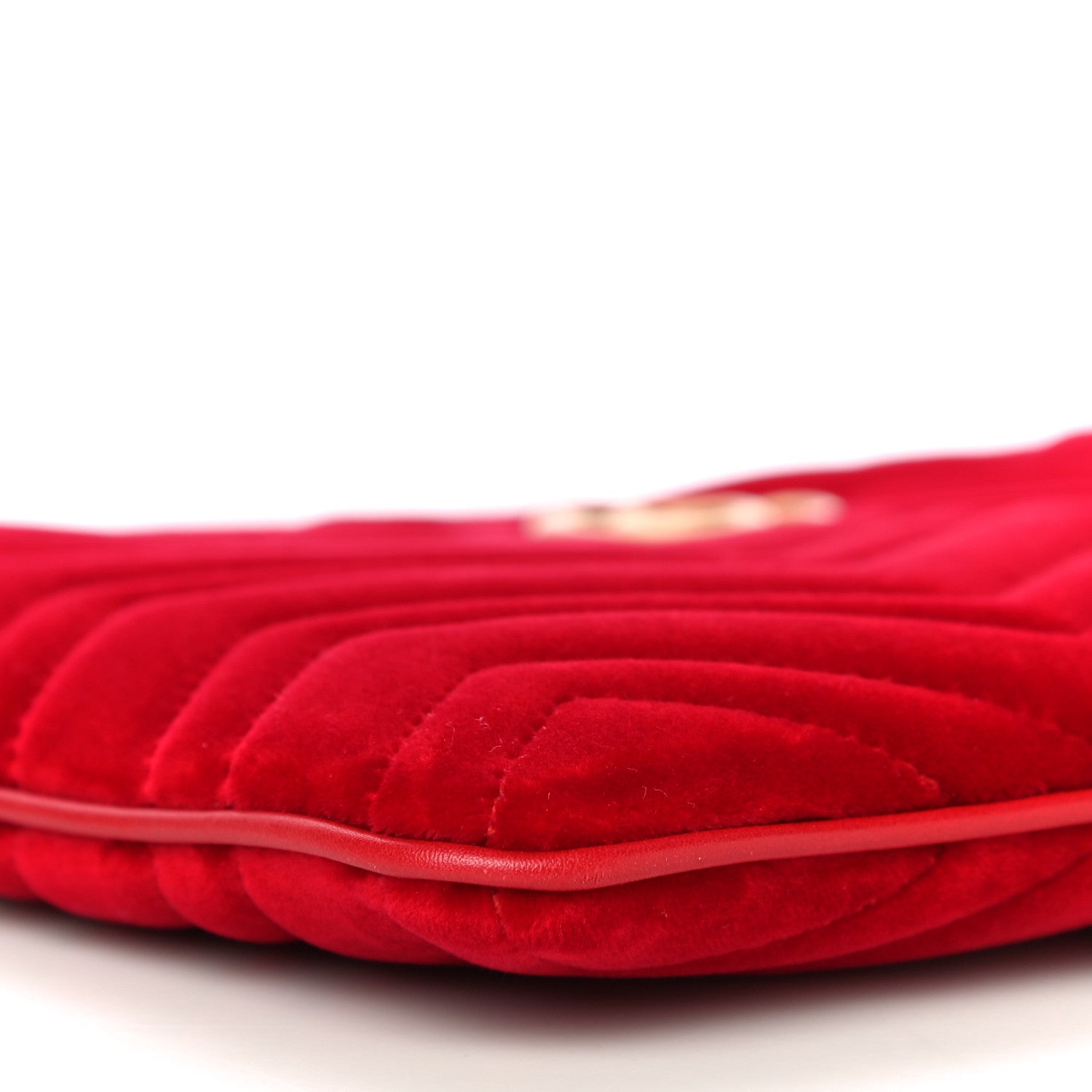 Gucci Velvet Matelasse GG Marmont Zip Pouch Hibiscus Red 9 of 11