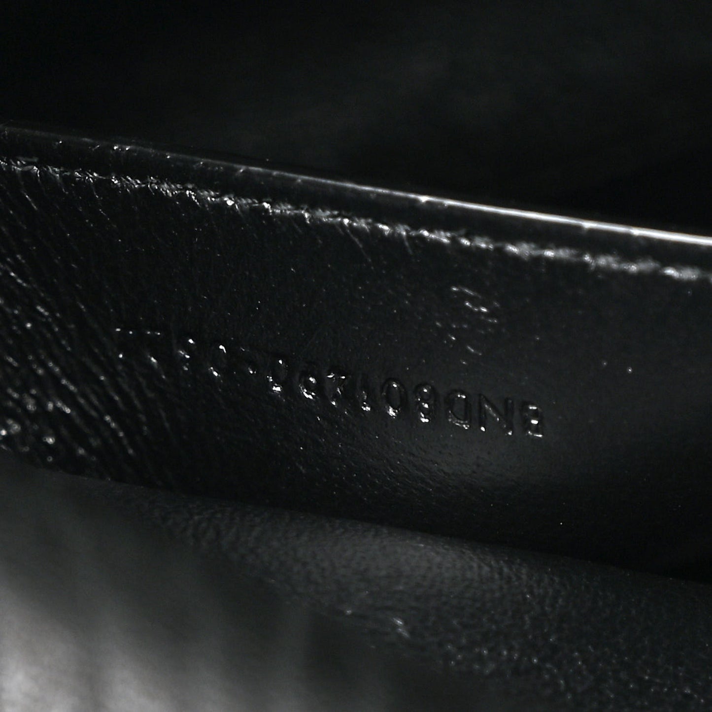 Crocodile Embossed Calfskin Medium Phantom Luggage Black