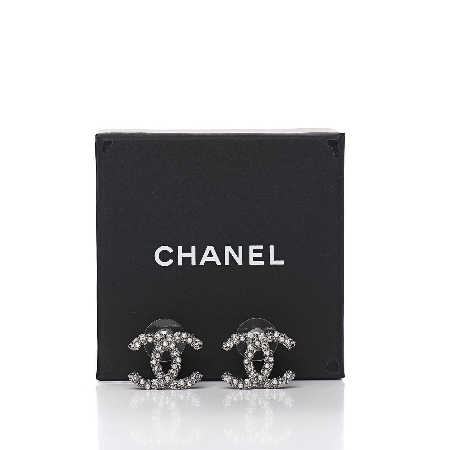 Crystal Pearl CC Earrings Silver