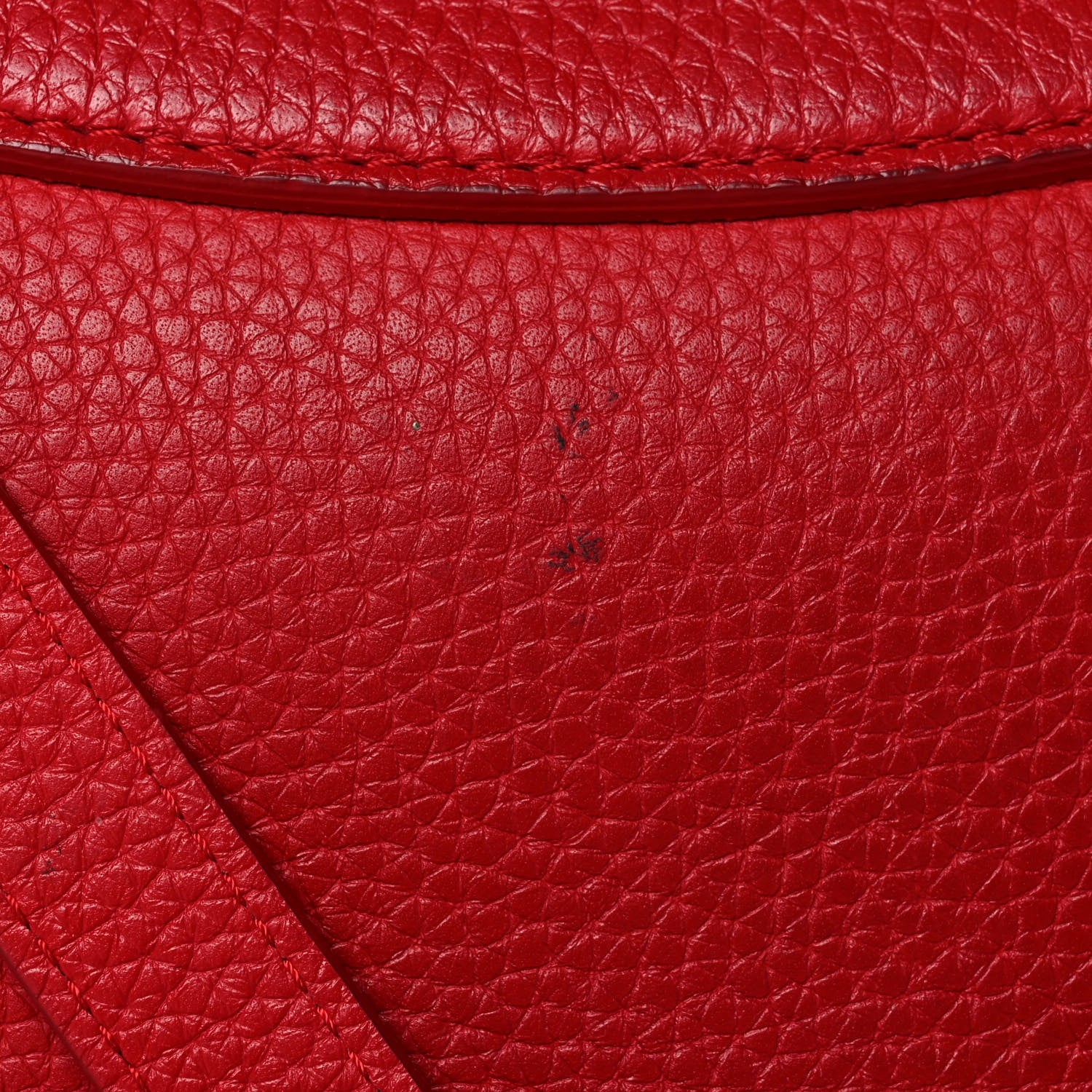 Louis Vuitton Taurillon Capucines BB Rubis 13 of 15